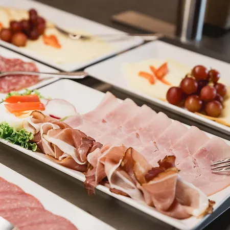 Cinema Europaplatz - Brand New Boutique 2025 - 2*