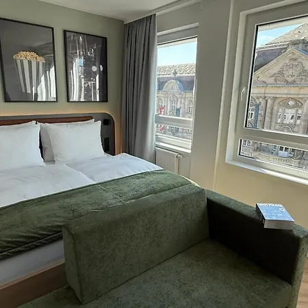 Отель Cinema Europaplatz - Brand New Boutique 2025 -