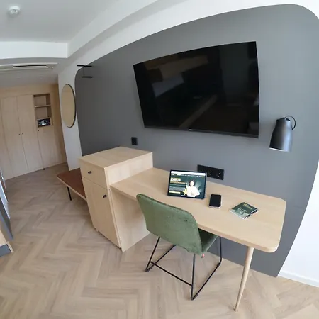 Cinema Europaplatz - Brand New Boutique 2025 - Отель