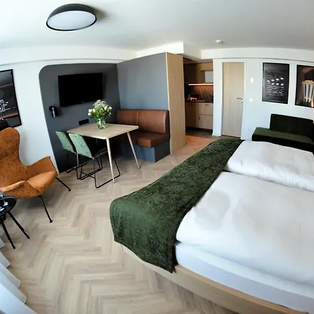 Отель Cinema Europaplatz - Brand New Boutique 2025 - 2*