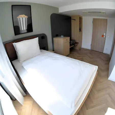 Отель Cinema Europaplatz - Brand New Boutique 2025 - 2*