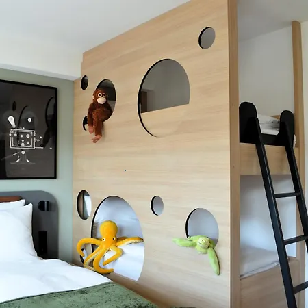 Cinema Europaplatz - Brand New Boutique 2025 - 2*