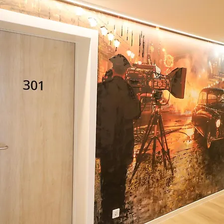 Cinema Europaplatz - Brand New Boutique 2025 - ホテル カールスルーエ