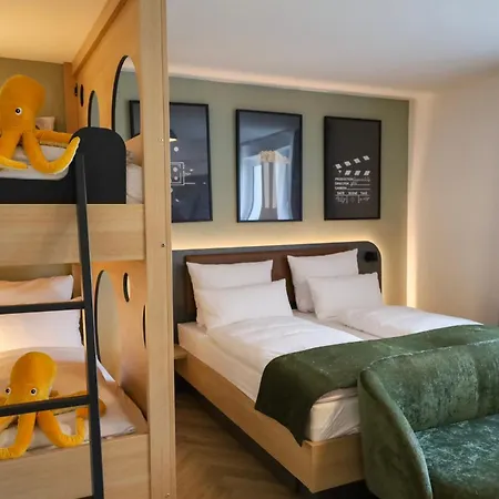 Cinema Europaplatz - Brand New Boutique 2025 -