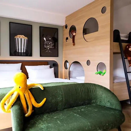 Hotel Cinema City Hotel Europaplatz Karlsruhe - Brand New Boutique Hotel 2025 - Karlsruhe