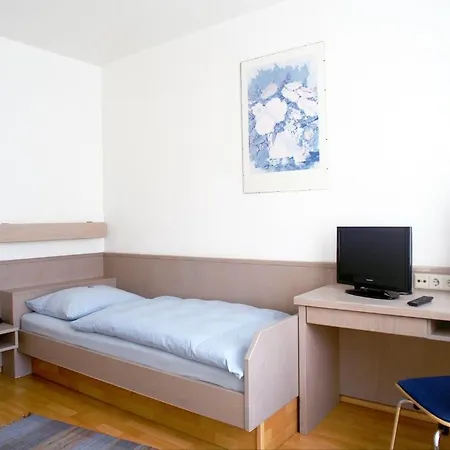 Hotel City 2*