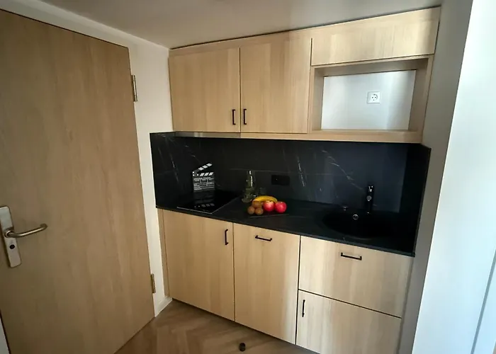 Cinema Europaplatz - Brand New Boutique 2025 - Hotel 2*