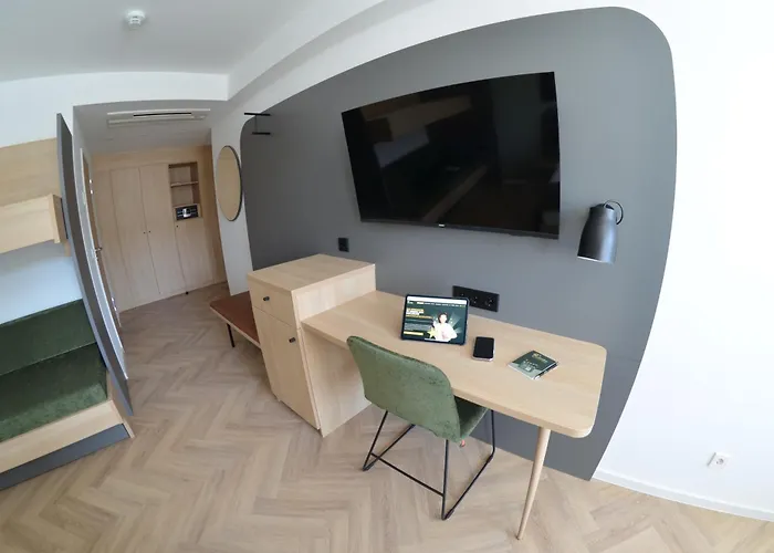 Cinema Europaplatz - Brand New Boutique 2025 - Hotel