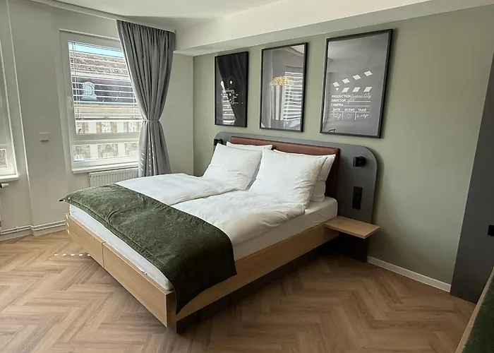 Cinema Europaplatz - Brand New Boutique 2025 - 2*