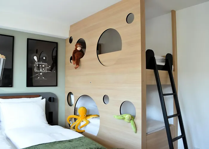 Cinema Europaplatz - Brand New Boutique 2025 - 2*