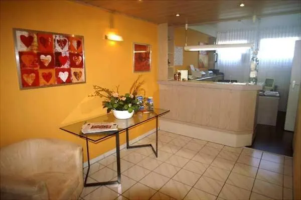 Cinema Europaplatz - Brand New Boutique 2025 - 2*